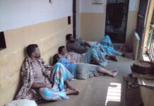 பூந்தமல்லி மற்றும் செங்கல்பட்டு அகதிகள் முகாம்களை இழுத்துப் பூட்டும் போராட்டம் – சீமான்.