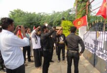 திருவள்ளுர் மேற்கு மாவட்ட நாம் தமிர் கட்சி சார்பில் திருவலங்காடு தொடர்வண்டி மறியல் போராட்டம்