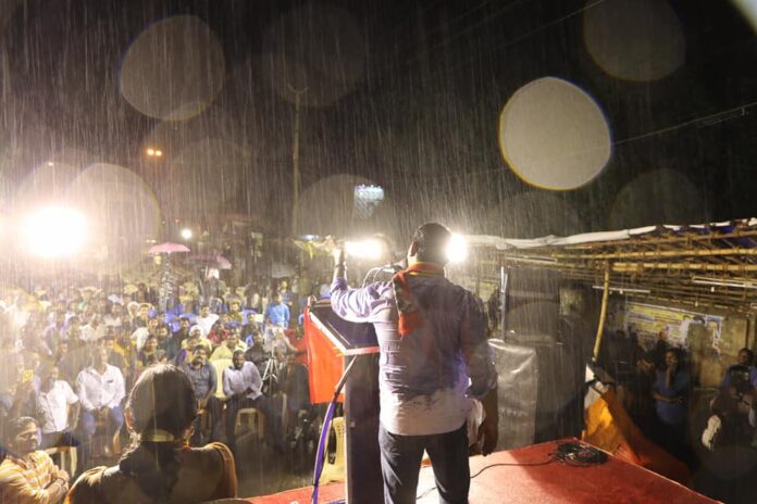 naam-tamilar-katchi-seeman-speech-ambur-vellore-election-campaign-heavy-rain (2)