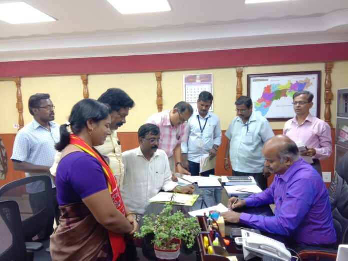 naam-tamilar-katchi-vellore-for-vivasayi-seeman-deepalakshmi-mp-candidate-nominate-loksabha-election