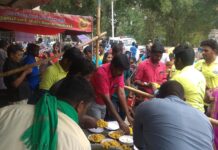 பொதுமக்களுக்கு அன்னதானம்-சேலம் மாவட்டம்