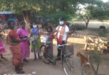 கபசுர குடிநீர் மிதிவண்டியில் சென்று வழங்கிய காட்டுமன்னார்கோயில் தொகுதி உறவுகள்.