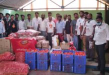 ஈழத்தமிழர் குடியிருப்பில் நிவாரண பொருட்கள் வழங்குதல்-விழுப்புரம் மாவட்டம்