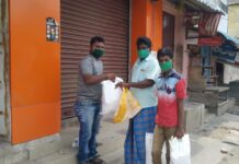 ஊரடங்கு உத்தரவால் உணவின்றி தவிப்பவர்களுக்கு உணவு பொருட்கள் வழங்குதல்- பூவிருந்தவல்லி தொகுதி