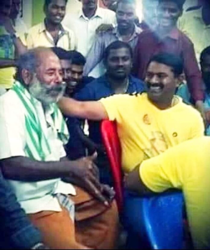 எனது அன்புக்குரிய மாமா தவசி அவர்கள் நோய்வாய்ப்பட்டு மறைவுற்றார் எனும் செய்தியறிந்து பேரதிர்ச்சியும், பெருந்துயரமும் அடைந்தேன். அவரை இழந்து வாடும் அவரது குடும்பத்தினருக்கும், தமிழ்த்திரைத்துறையினருக்கும் எனது ஆறுதலைத் தெரிவித்து துயரத்தில் பங்கெடுக்கிறேன்.
(1/2)