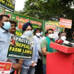 naam-tamilar-katchi-farmers-wing-seeman-protest-against-farm-bills-2020-support-delhi-farmers-protest-chennai-valluvarkottam-41