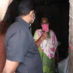 seeman-visits-chennai-arumbakkam-evicted-resident-people-40