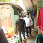 seeman-visits-chennai-arumbakkam-evicted-resident-people-64