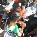 seeman-visits-chennai-arumbakkam-evicted-resident-people-79
