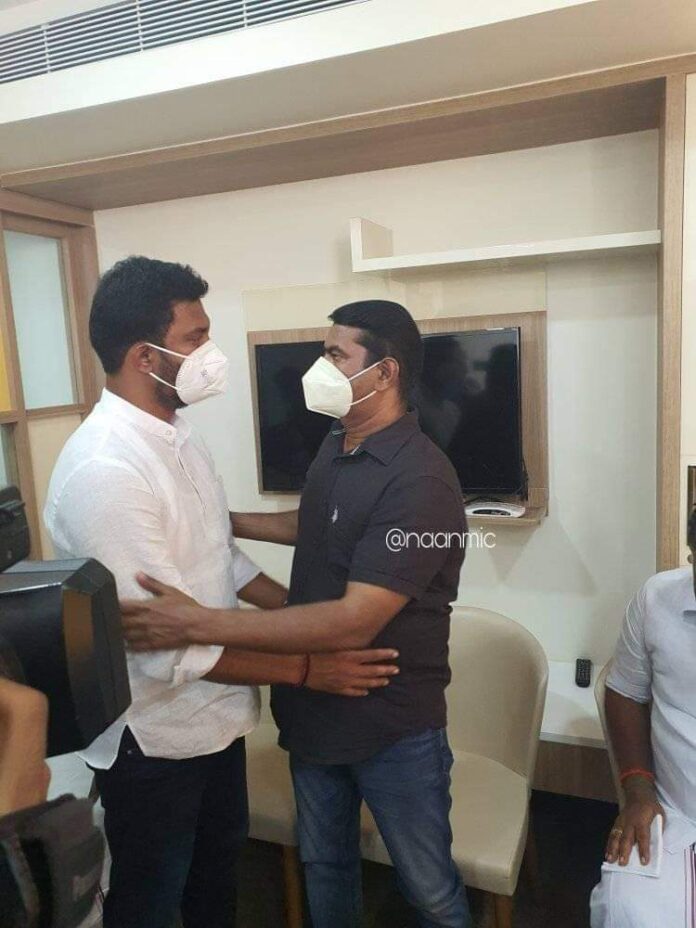 முன்னாள் முதலமைச்சரும், தற்போதைய எதிர்க்கட்சி துணைத்தலைவரும், அதிமுக ஒருங்கிணைப்பாளருமான ஐயா ஓ.பன்னீர்செல்வம் அவர்களின் துணைவியார் அம்மையார் விஜயலட்சுமி அவர்கள் மறைவெய்திய செய்தியறிந்து நேரில் சென்று ஐயாவுக்கும் குடும்பத்தினருக்கும் ஆறுதலைத் தெரிவித்து துயரத்தில் பங்கேற்றேன்.