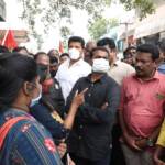 seeman visits chennai kolathur avvai nagar eviction railway bridge work-15