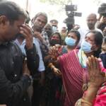 seeman visits chennai kolathur avvai nagar eviction railway bridge work-26