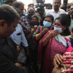 seeman visits chennai kolathur avvai nagar eviction railway bridge work-29