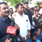 seeman-meets-nadakottai-villagers-affected-by-private-corporate-occupation-3