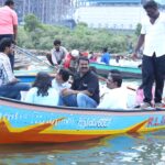 seeman-with-villagers-of-ennore-a-field-study-to-attract-the-attention-of-tn-govt-9