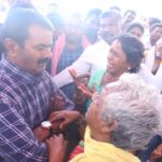 Seeman direct field survey with 13 villagers to abandon the plan to destroy agricultural lands and build a new parandhur airport-17