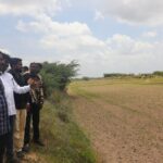 Seeman direct field survey with 13 villagers to abandon the plan to destroy agricultural lands and build a new parandhur airport 6