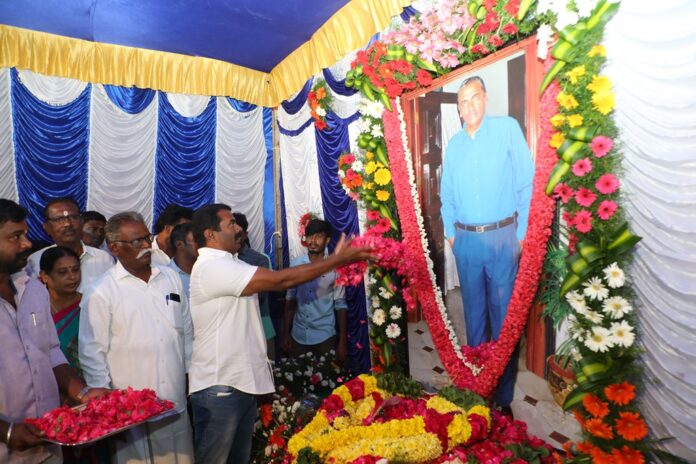 malai-murasu-founder-ramchandra-adhiththanar-birthday-seeman-paid-floral-tributes-chennai-4