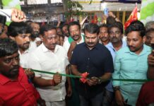 இன்று 26-12-2022 புதுச்சேரி மகாத்மா காந்தி சாலை, ஈஸ்வரன் கோயில்…