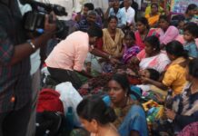 ‘சமவேலைக்கு, சம ஊதியம்’ வழங்கக்கோரி இடைநிலை ஆசிரியர்களும், பணி நிரந்தரம்…