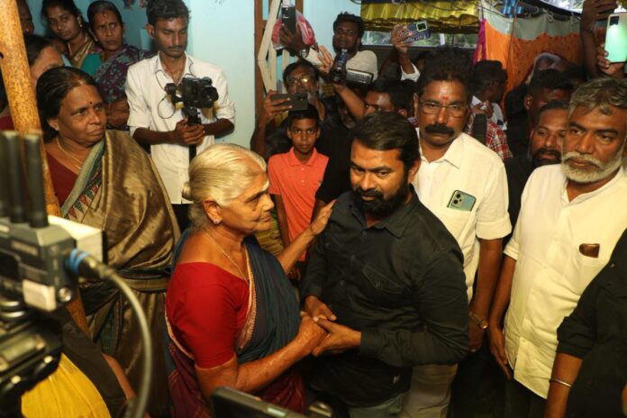 நாம் தமிழர் கட்சியின் இளைஞர் பாசறை ஒருங்கிணைப்பாளர் ஆருயிர் இளவல் இடும்பாவனம் கார்த்திக் அவர்களின் தந்தையார் அப்பா தமிழ்ச்செல்வன் அவர்கள் அண்மையில் மறைவெய்தியதையடுத்து, திருவாரூர் மாவட்டம், திருத்துறைப்பூண்டி தொகுதிக்குட்பட்ட மேலவாடியக்காட்டில் உள்ள அவரது இல்லத்திற்கு நேரில் சென்று, தம்பிக்கும் தம்பியின் குடும்பத்தினருக்கும் ஆறுதல் கூறி, அப்பாவின் திருவுருவ நினைவுப் படத்தைத் திறந்து வைத்து, நினைவுச் சுடரேற்றி, மலர் வணக்கம் செலுத்தியபோது,