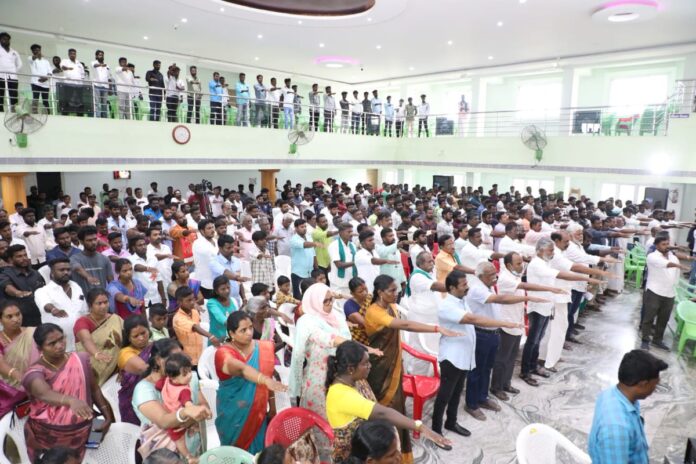 நாம் தமிழர் கட்சியின் திருவாரூர் மற்றும் நாகப்பட்டினம் மாவட்டங்களின் உள்கட்டமைப்பை மறுசீராய்வு செய்து, புதிய பொறுப்பாளர்களைத் தேர்வு செய்வதற்காக, இன்று 24.08.2024 இன்று பிற்பகல் 02 மணியளவில் திருவாரூர் மாவட்டம் ஆண்டிப்பந்தலில் அமைந்துள்ள ருக்மணி அம்மாள் திருமண அரங்கத்தில் நடைபெற்ற மாவட்டக் கலந்தாய்வின்போது,