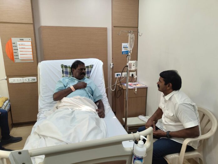 பாட்டாளி மக்கள் கட்சியின் கௌரவத் தலைவரும், பென்னாகரம் தொகுதியின் சட்டமன்ற உறுப்பினருமான பெருமதிப்பிற்குரிய அண்ணன் கோ.க.மணி அவர்கள் மருத்துவமனையில் சிகிச்சைப் பெற்றுவரும் செய்தியறிந்து, இன்று 21-06-2025 மாலை சென்னை மதுரவாயல் அருகேயுள்ள தனியார் மருத்துவமனைக்கு நேரில் சென்று சந்தித்து உடல்நலம் குறித்துக் கேட்டறிந்தேன்.
அண்ணன் அவர்கள் முழு உடல்நலம் பெற்று விரைவாக மீண்டு வரவும், மக்கள் நலப் பணிகளைத் தொடரவும் என்னுடைய பெருவிருப்பத்தைத் தெரிவித்துக் கொண்டேன்.
https://t.co/oGG0dZzQHF