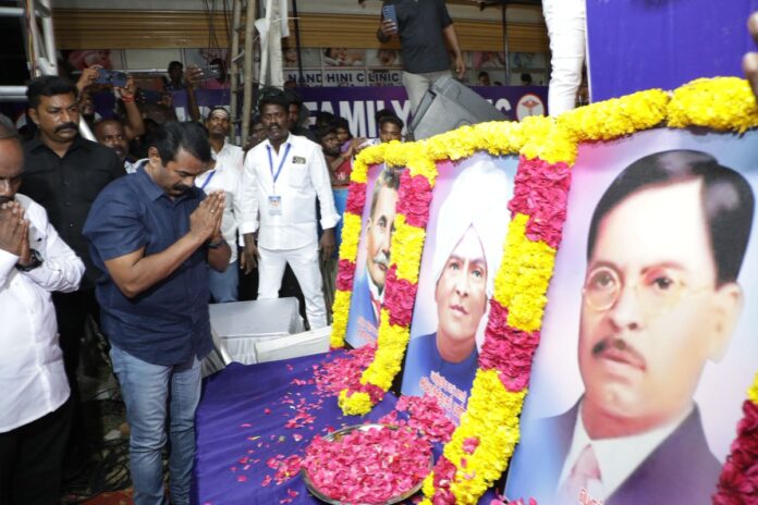 “ஆதித்தமிழர் விடுதலை இல்லாது;
மீதித்தமிழர் விடுதலை வெல்லாது!” என்ற புரட்சி முழக்கத்தை முன்வைத்து,
18.07.2025 அன்று மாலை 05 மணியளவில் திருவள்ளூர் மாவட்டம், பொன்னேரி தேரடித் திடலில் பேரெழுச்சியாக நடைபெற்ற
நாம் தமிழர் கட்சி மற்றும் ஆதித்தமிழர் விடுதலை இயக்கம் இணைந்து நடத்திய
பகுத்தறிவுப் பாட்டனார்
அயோத்திதாச பண்டிதர்,
சமுகநீதிப் போராளி
தாத்தா இரட்டைமலை சீனிவாசன்,
சமூக அரசியல் பெரியார்
தாத்தா ம.சி.ராஜா
பெரும்புகழ் போற்றும் பெருவிழாப் பொதுக்கூட்டத்தில் புகழுரையாற்றிய போது,
https://t.co/YZkNTSWCid