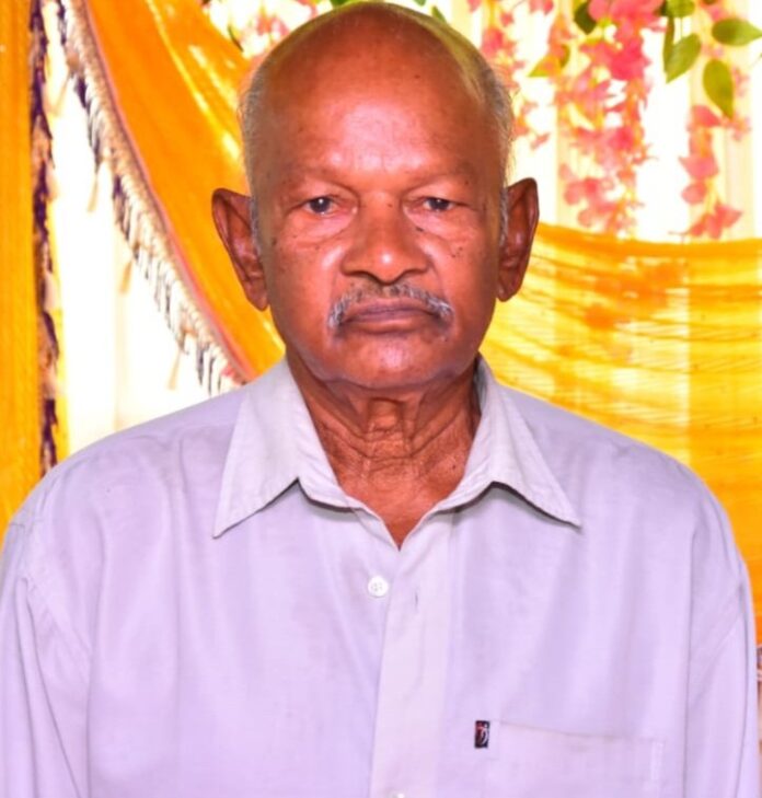 திருத்துறைப்பூண்டி தொகுதி, கரையங்காடு ஊராட்சியின் செயலாளர் அன்புத்தம்பி அன்பழகன் அவர்களின் தந்தையார் ஐயா தம்புசாமி அவர்கள் மறைவெய்திய செய்தியறிந்து பெருந்துயரமடைந்தேன்.
தந்தையை இழந்து வாடும் தம்பிக்கும், குடும்பத்தாருக்கும், உறவுகளுக்கும் எனது ஆறுதலைத் தெரிவித்து துயரத்தில் பங்கெடுக்கிறேன்.
ஐயாவுக்கு என்னுடைய கண்ணீர் வணக்கம்!